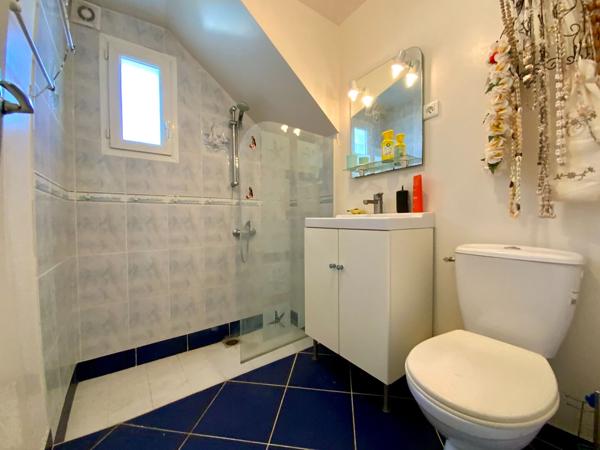 Maison Jonzac 6 pièce(s) 140 m2 et sous sol