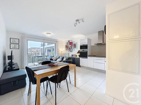 Appartement F3 à vendre  3 pièces - 60 m 2   ARCACHON  - 33