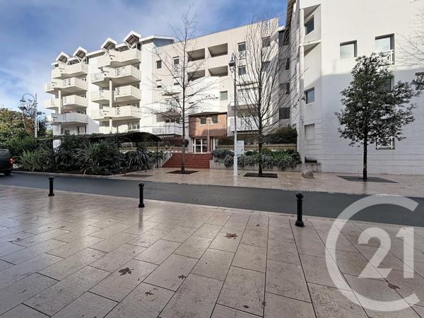 Appartement F3 à vendre  3 pièces - 60 m 2   ARCACHON  - 33