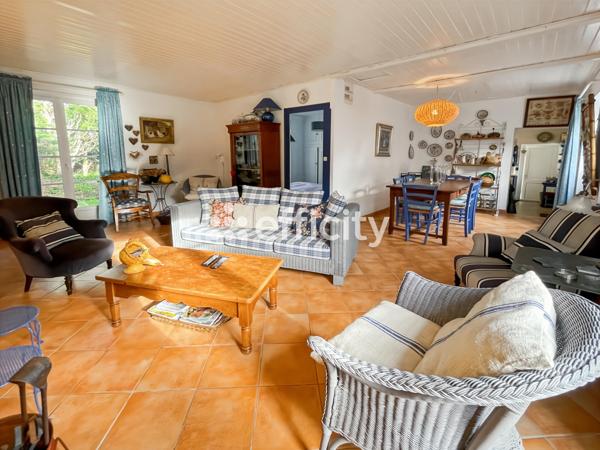 Maison 7 pièces - 151 m²