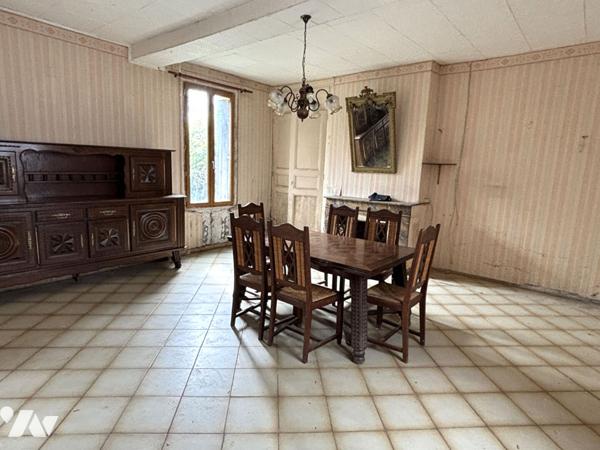Maison de maître à rénover -Proche Montreuil-Bellay- 