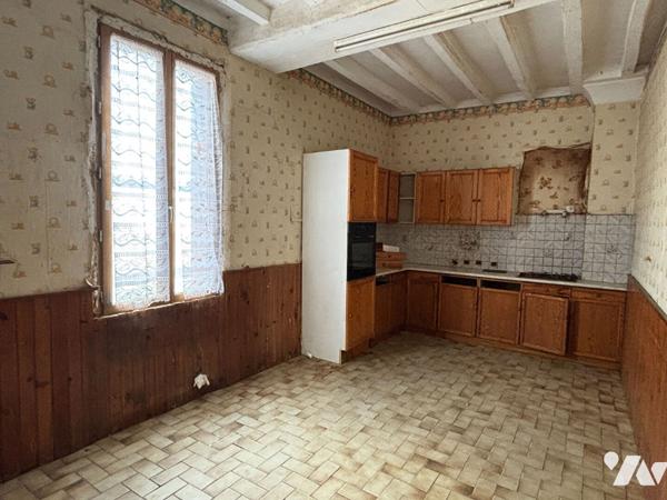 Maison de maître à rénover -Proche Montreuil-Bellay- 