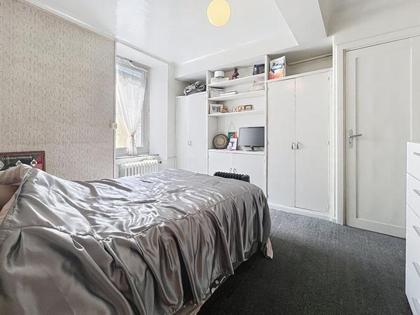 LAVELANET CENTRE, LOT DE 2 BIENS IMMOBILIERS A VENDRE