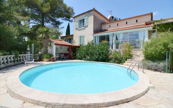 Maison à vendre    4 pièces •  Lorgues