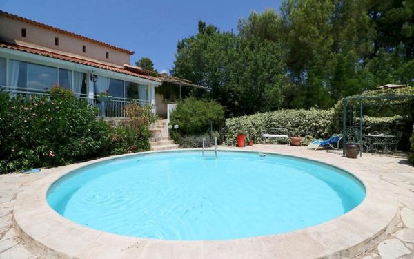 Maison à vendre    4 pièces •  Lorgues