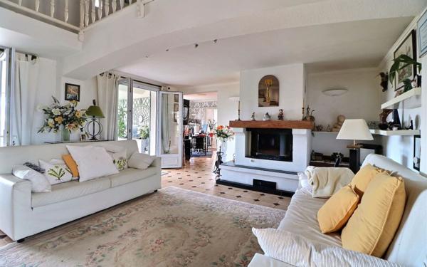 Maison à vendre    4 pièces •  Lorgues