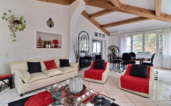 Maison à vendre    4 pièces •  Lorgues