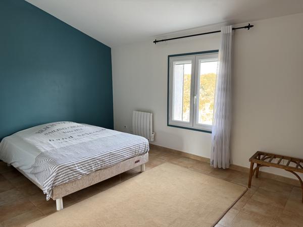 Villeneuve-lès-Avignon (30400) Maison avec piscine et grand terrain