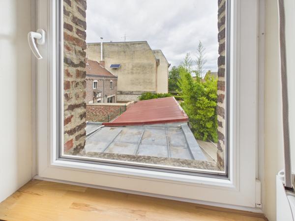 Immeuble
        
        - 135 m² 249 900 € *