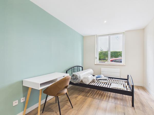 Immeuble
        
        - 135 m² 249 900 € *