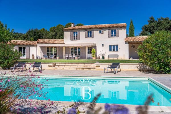 Aix-en-Provence, Maison 5 Chambres -  220 m² à vendre