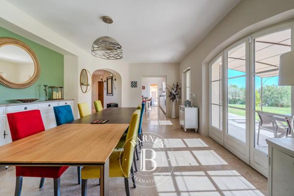 Aix-en-Provence, Maison 5 Chambres -  220 m² à vendre