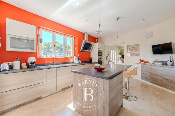 Aix-en-Provence, Maison 5 Chambres -  220 m² à vendre