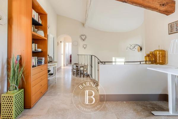 Aix-en-Provence, Maison 5 Chambres -  220 m² à vendre