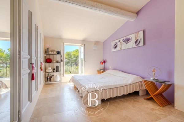 Aix-en-Provence, Maison 5 Chambres -  220 m² à vendre