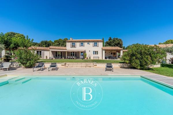 Aix-en-Provence, Maison 5 Chambres -  220 m² à vendre