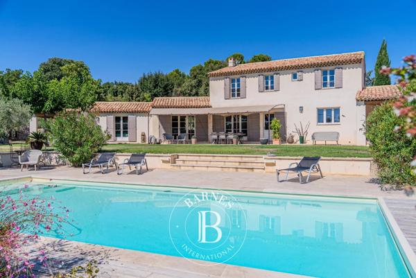 Aix-en-Provence, Maison 5 Chambres -  220 m² à vendre
