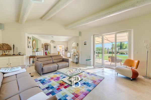 Aix-en-Provence, Maison 5 Chambres -  220 m² à vendre