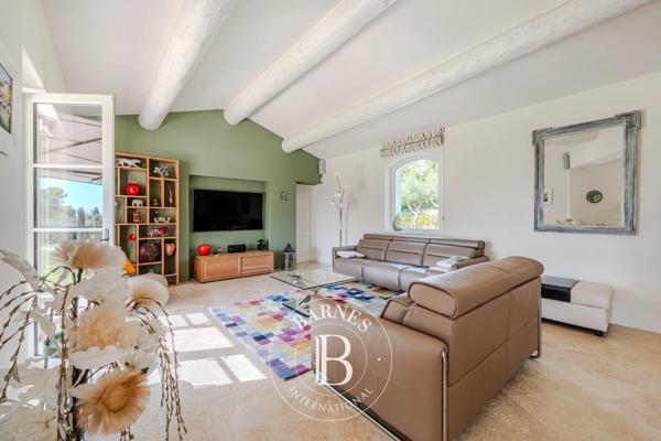 Aix-en-Provence, Maison 5 Chambres -  220 m² à vendre