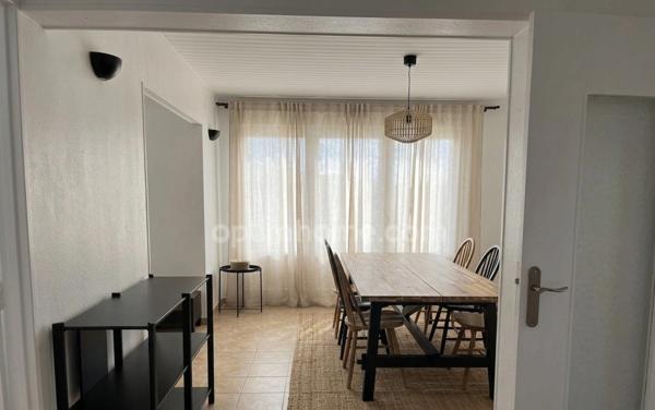 THIONVILLE - APPARTEMENT 5 PIÈCES AVEC 3 CHAMBRES ! BALCON ET PARKING ! EXCELLENTES PRESTATIONS !