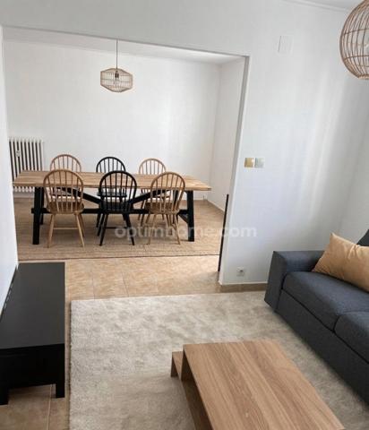 THIONVILLE - APPARTEMENT 5 PIÈCES AVEC 3 CHAMBRES ! BALCON ET PARKING ! EXCELLENTES PRESTATIONS !