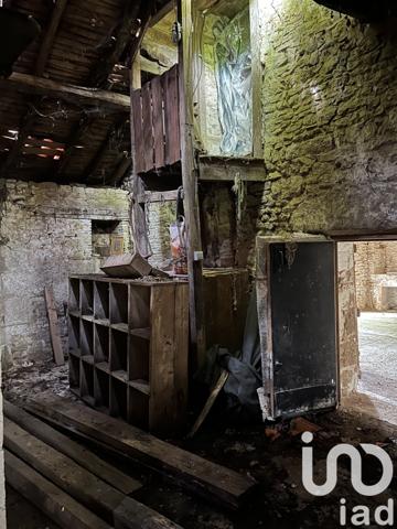 Maison rustique 5 pièces de 222 m² à Charroux (86250)