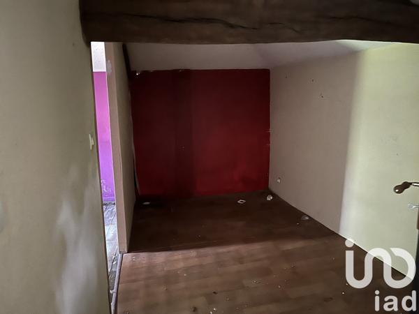 Maison rustique 5 pièces de 222 m² à Charroux (86250)