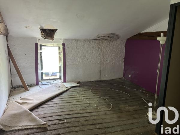 Maison rustique 5 pièces de 222 m² à Charroux (86250)