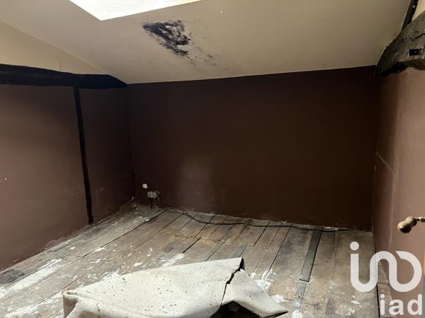 Maison rustique 5 pièces de 222 m² à Charroux (86250)