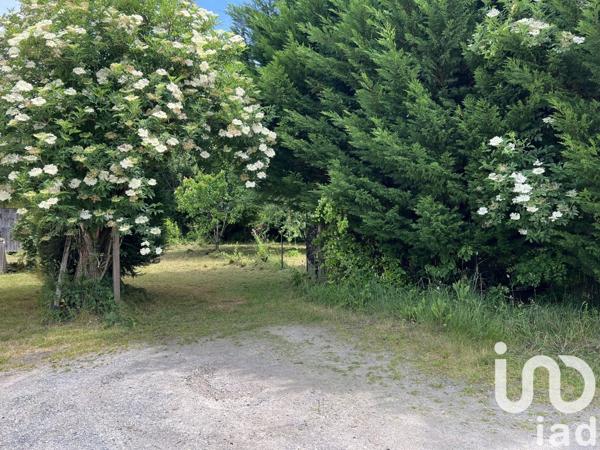 Maison rustique 5 pièces de 222 m² à Charroux (86250)