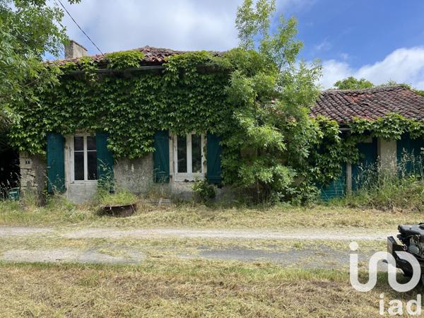 Maison rustique 5 pièces de 222 m² à Charroux (86250)