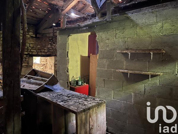 Maison rustique 5 pièces de 222 m² à Charroux (86250)