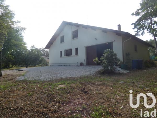 Maison 7 pièces de 132 m² à Narrosse (40180)