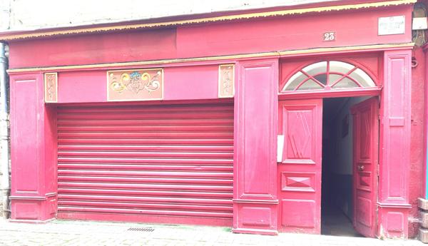 Local commercial / Appartement à rénover Le Puy En Velay 1 pièce(s) 42,6 m2