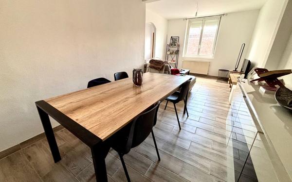 Maison à vendre    5 pièces • 100 m2 Saint-Quentin