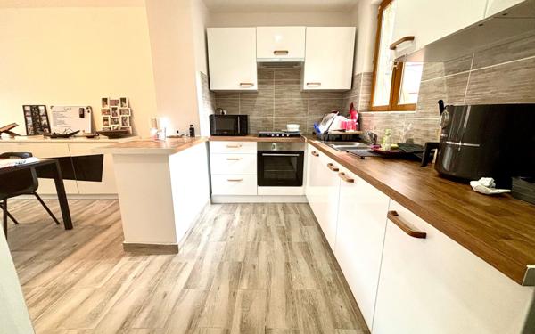 Maison à vendre    5 pièces • 100 m2 Saint-Quentin