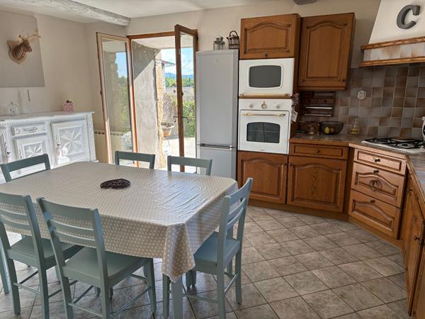 St Genix les Villages charmante dauphinoise sur large parcelle