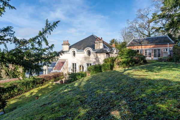 Vente Maison de maître Rochecorbon 13 Pièces 530 m²