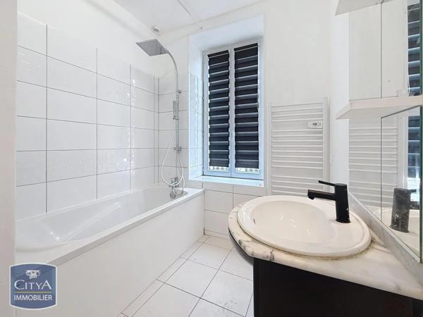 Appartement à louer 3 pièces 45m² Mairieux (59600)