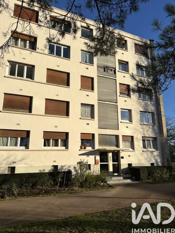 Location appartement 3 pièces 65 m² Évry