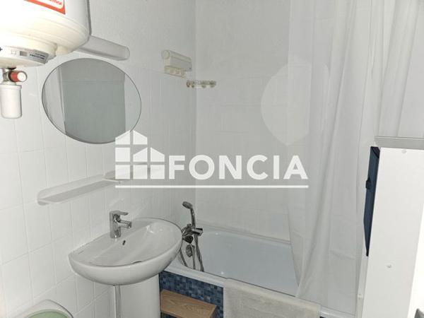 Location Studio meublé 20.68 m² - 12 PLACE CHARLES GRUET Bordeaux 33000