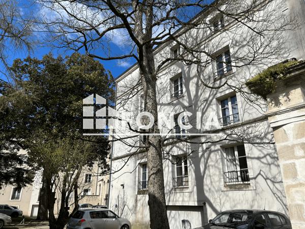 Location Studio meublé 23.29 m² - 5 RUE JEAN JAURES Poitiers 86000