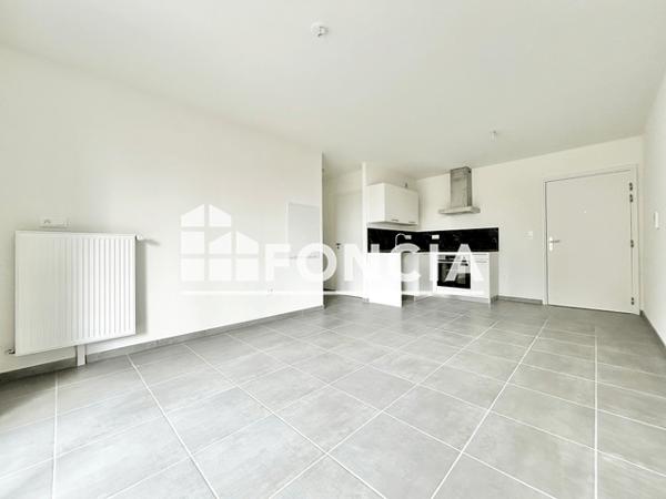 Location Appartement 2 pièces 41.6 m² - 72 BIS RUE AUX ARENES Metz - Sablon 57000