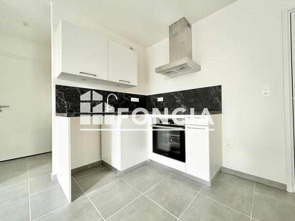 Location Appartement 2 pièces 41.6 m² - 72 BIS RUE AUX ARENES Metz - Sablon 57000