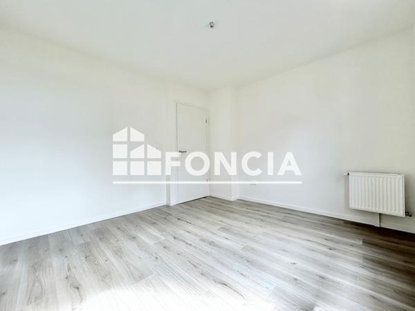 Location Appartement 2 pièces 41.6 m² - 72 BIS RUE AUX ARENES Metz - Sablon 57000