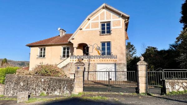 Grande maison familiale avec joli terrain