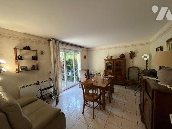 SAINT MARTIN BOULOGNE

Notre Service Immobilier vous propose cet appartement située en Rez-de...
