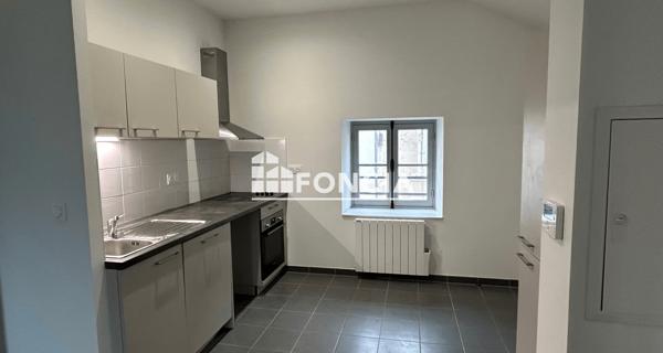 Location Appartement 4 pièces 81.34 m² - Poitiers 86000