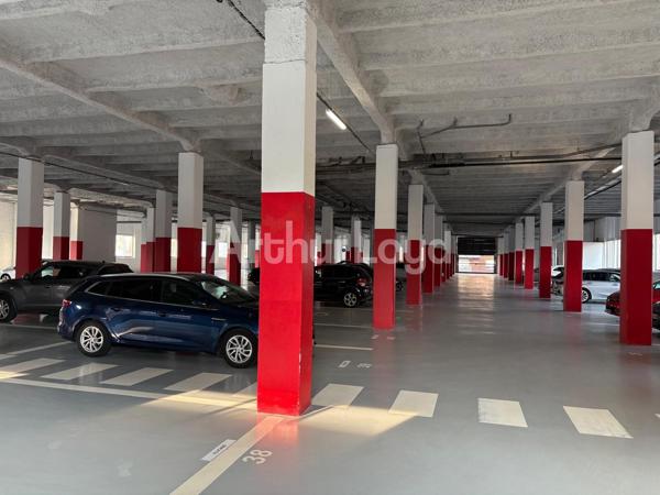 Bureaux à louer à Croix dans La Tour Edgar avec parking privatif