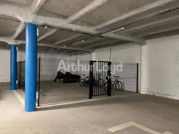 Bureaux à louer à Croix dans La Tour Edgar avec parking privatif
